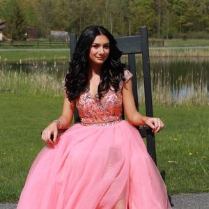 GORGEOUS SHERRI HILL